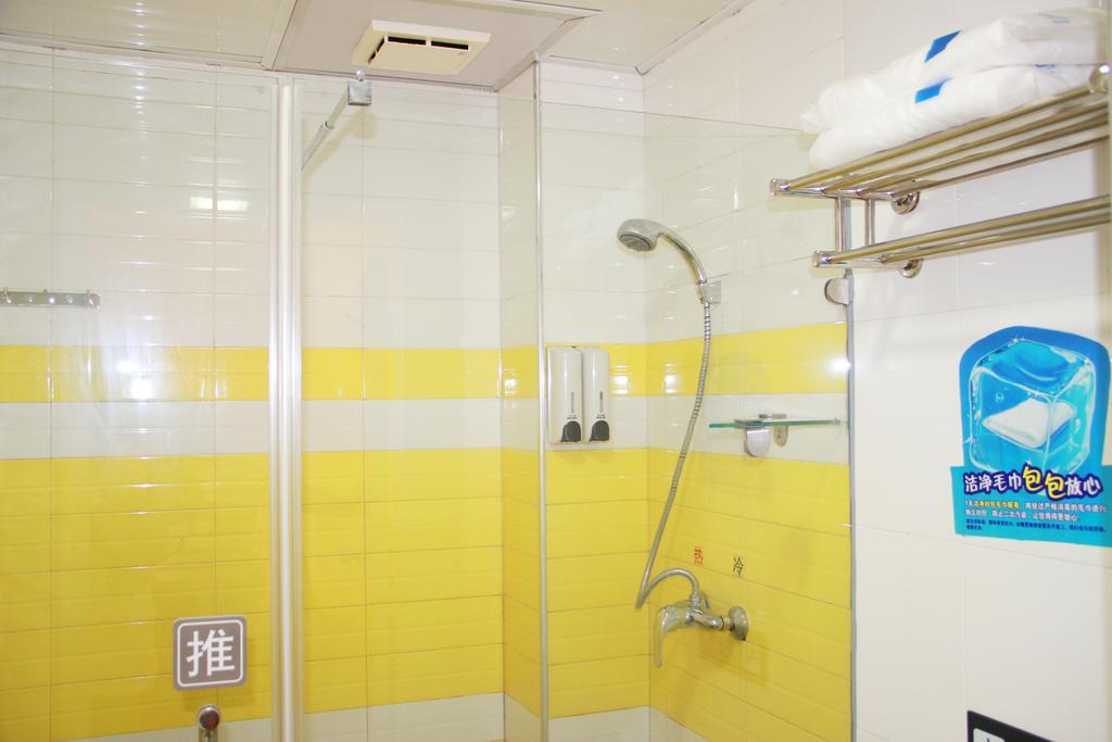 7Days Inn Chengdu Wuda Garden Exterior photo