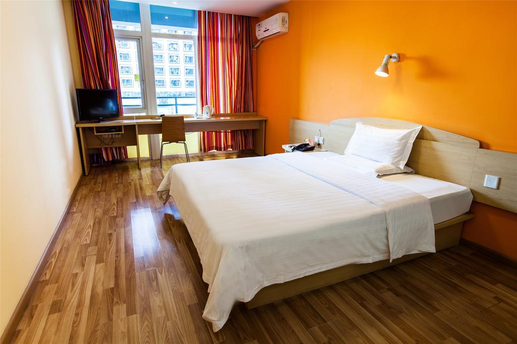 7Days Inn Chengdu Wuda Garden Exterior photo
