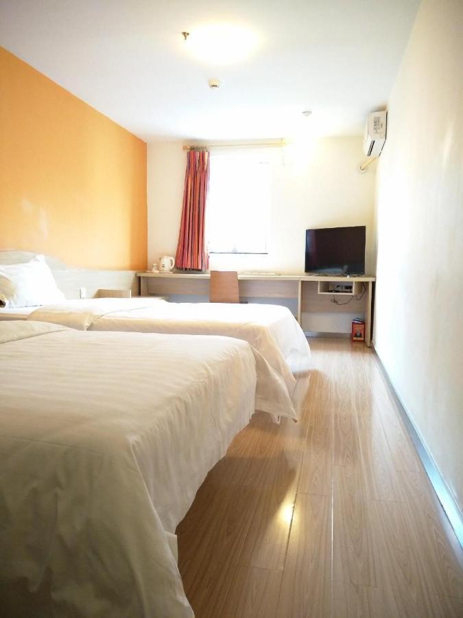 7Days Inn Chengdu Wuda Garden Exterior photo